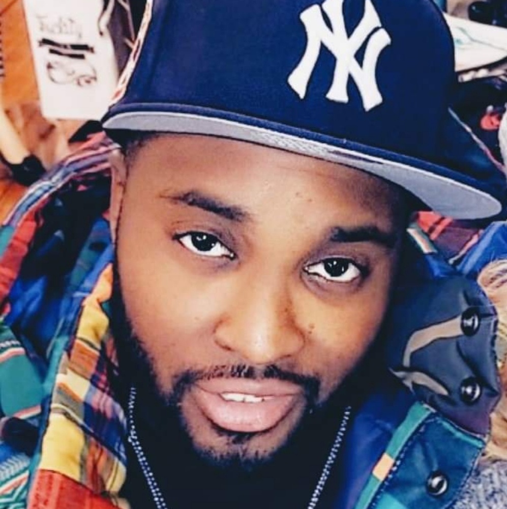 Meet your Posher, Brenton